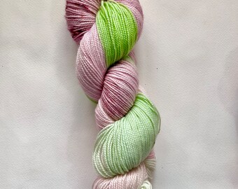 Hand dyed yarn Deluxe twist 4ply fingering. 85/15 merino nylon. 100g