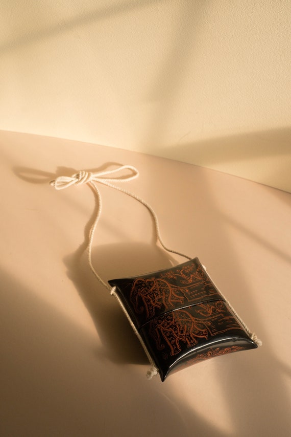 ONE OF A KIND Indian Elephant Hard Cased Purse