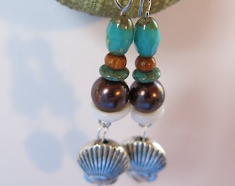 Ships Fast! Scallop Shell Earrings With Beads