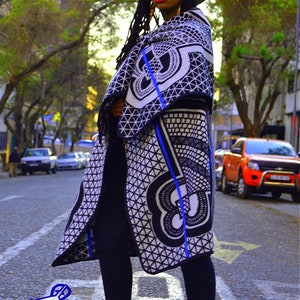 Basotho Blanket - Kharetsa (BlacknWhite) Blue Line