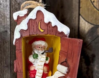 New Vintage Old Stock Santa Outhouse  Ornament 3”