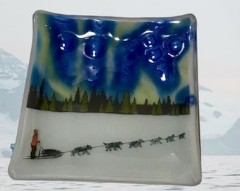 Handmade Fused Glass 4&quot; Square Dish Northern Lights Sled Dog Team