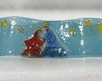 Handmade Fused Glass Wavy Glass Figure Mary & Joseph  scene