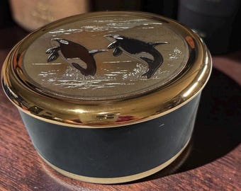 Vintage Chokin Art 2 Orca Whales killer whales 4" Round Box Black Porcelain NIB