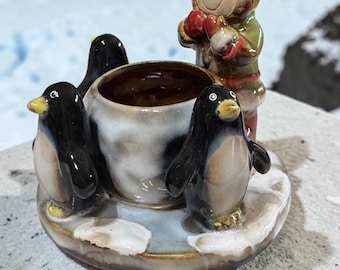 Yankee Candle Stoneware Eskimo Penguins T- light candle holder