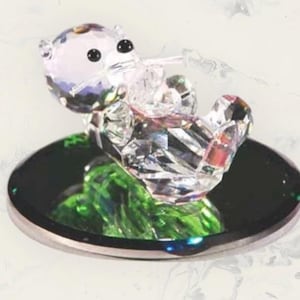 Handmade in the USA Crystal  Figurine Chillin Sea Otter