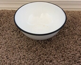 Vintage White enamelware bowl