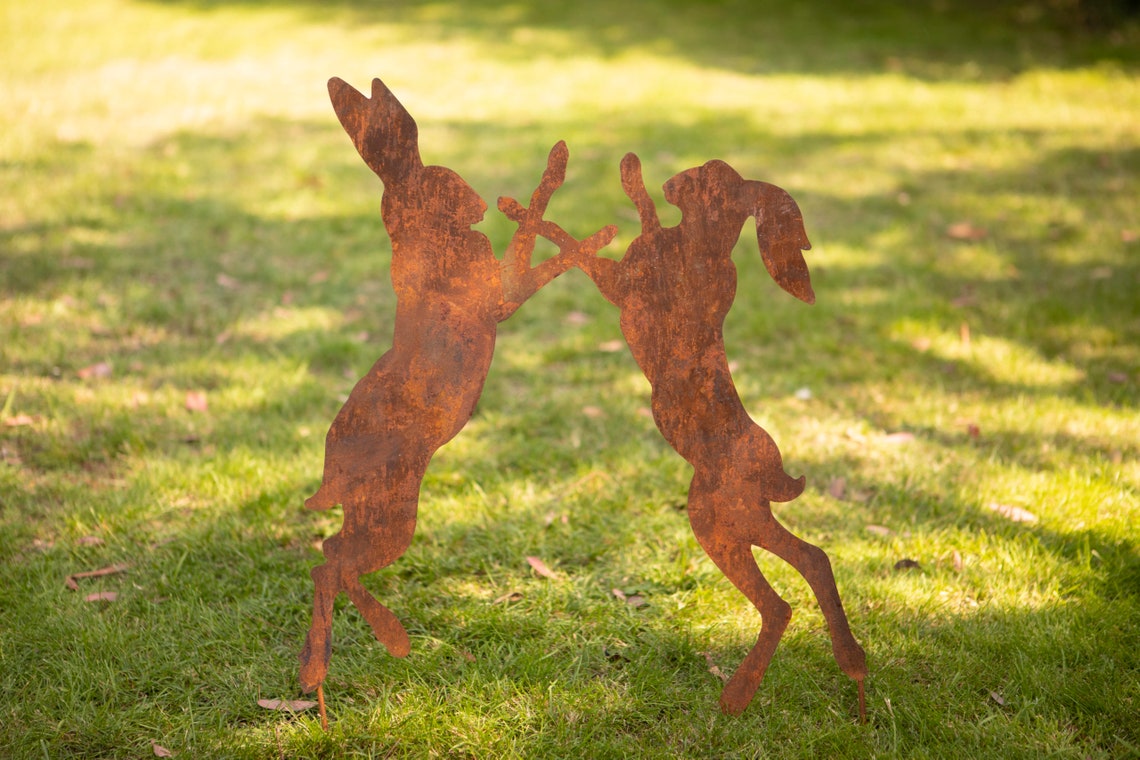 Large Rusty Rustic Boxing Fighting Hares Garden Statue - Etsy UK