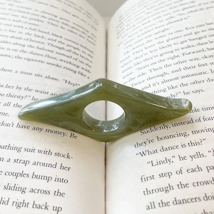 PAGE HOLDERS for books, RESIN Jade Rose Quartz, Lightweight, Thumb Page Holder, Page Spreader Separator, Reading Holder, Reader Gift For Her