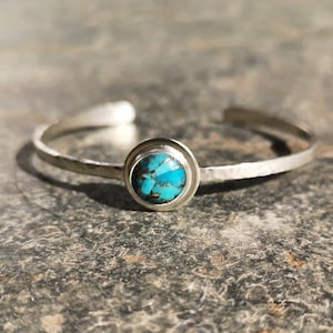 A Very stunning copper veined turquoise and silver cuff bracelet