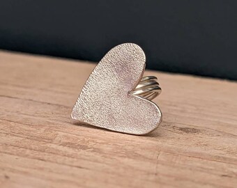 Large Reticulated Silver Heart Ring.