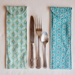 Fabric cutlery case, green or blue, zero waste and washable.