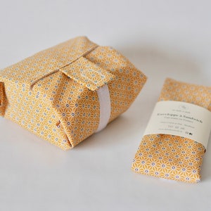 Pochette a sandwich pour Pique Nique, Jaune étoiles, zéro déchet et fait main en France