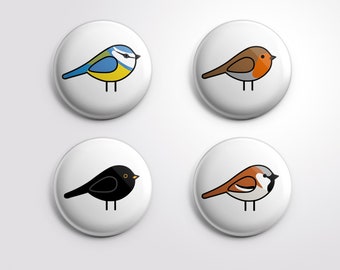 Lot de 4 badges d’oiseaux - British Garden Birds - Robin - Mésange bleue - Merle - Moineau