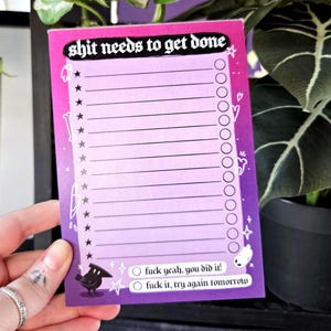 Bloc de notas A6 Lista de cosas por hacer con malas palabras / Cosas que hay que hacer / A la mierda / Lista de bloc de notas divertida Gótico Cuervo Cuervo Anciano Emo / 50 hojas Lindo Espeluznante