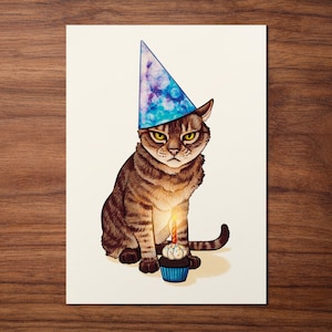 Grappige verjaardagskaart "Grumpy Cat with Party Hat" – met de hand getekend – Gedrukt op milieuvriendelijk gerecycled papier