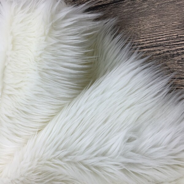 Off White Faux Fur Long Hair Craft Fur Faux Fox Fur Long Pile Fur Squares, Moins de pile Shedding Pour la fabrication artisanale