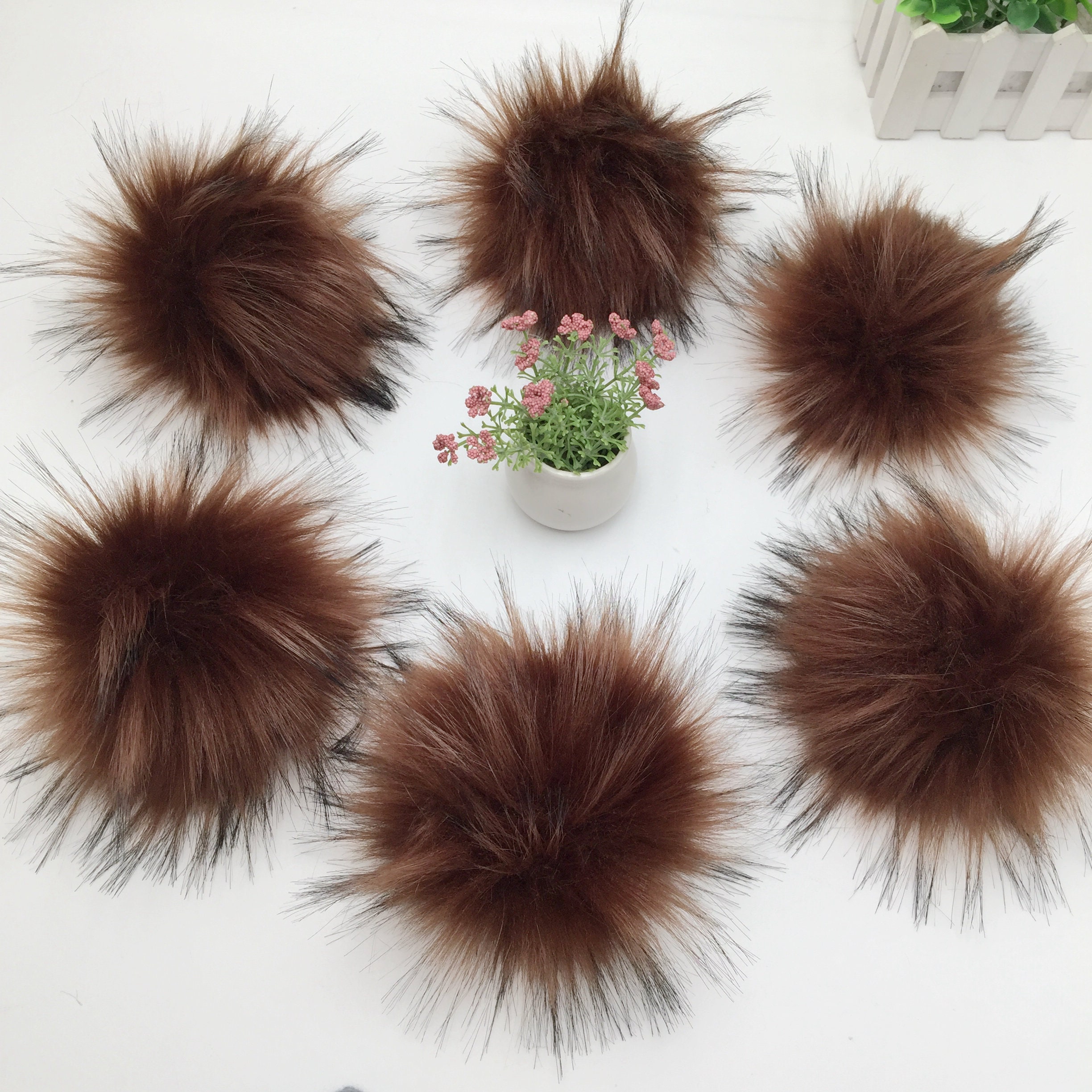 Real Fox Fur Pom Pom 5 inchs Hat Raccoon Pompom Fox Fur Pompom Large P –  World Trimmings