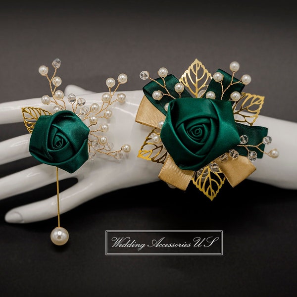 Emerald Boutonniere, Gold Boutonniere, Wedding Boutonniere, Green Rose Boutonniere, Emerald Lapel Pin, Rose Pin, Grooms Boutonniere