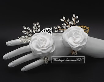 White Corsage, Wrist corsage, Bridal Corsage, White Prom corsage, White Rose Corsage with Ivory Pearls, White Boutonniere