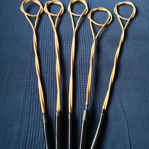 Spanking cane LONG Twisted Loop, light springy and highly stingy