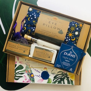 Rest & Refresh Box wellbeing gift reduce stress and anxiety, refresh you when tired, frazzled or fed up. Mindfulness Isolation