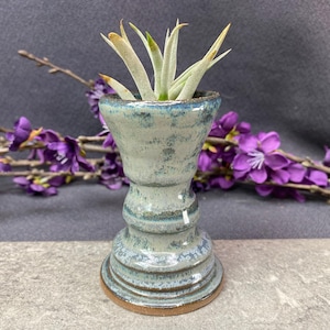Stürmischer blauer handgefertigter Tabletop-Luftpflanzenhalter