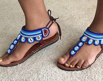 Coloré de perles Maasai femmes sandales/pantoufles/Maasai sandales du Kenya/sandales de plage/perles sandales/sandales d’été/cadeau FRO son