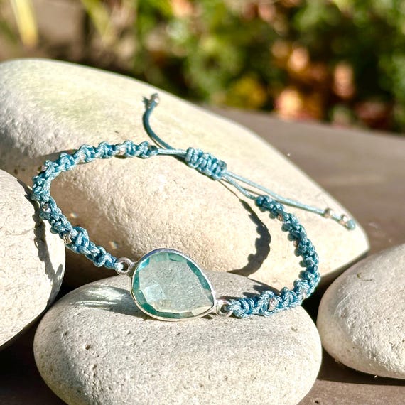Heilsteinarmband, Edelsteinarmband, Aquaquarz, Kraftarmband, Heilstein Armband Makramee