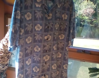 Tommy Bahama Men's 100% SILK Shirt; "STUNNINGLY BEAUTIFUL"; Size: Large