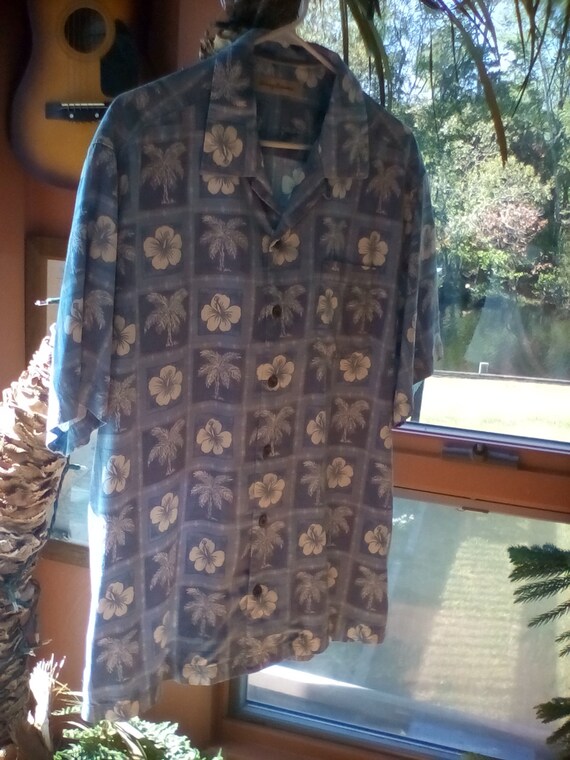 TOMMY BAHAMA Men's 100% SILK Shirt;Stunningly Beau