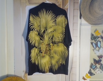Tommy Bàhama Men's 'Silk' Shirt; 'LIKE-NEW'; "Stunningly 'Artistic' & Beautiful"; Size: Large