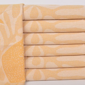 Toalla de mano bordada, toalla de cocina, toalla mostaza, toalla de pescado, 18 x 38 pulgadas, regalo para ella, toalla de pedido al por mayor, toalla de invitados, toalla de fitness,