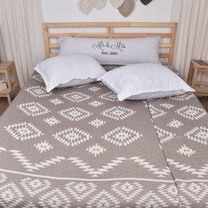 Turkish Bedspread, Turkish Throw Blanket, Brown Bedcover, Kilim Bedcover, 56x83 Inches Sofa Cover, Gift Bedspread, Yoga Throw,