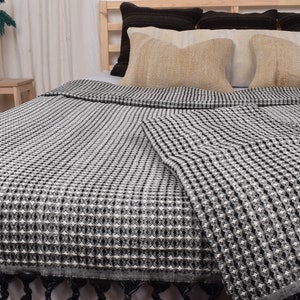 Handwoven Organic Cotton Turkish Blanket: Black Striped Bedspread (71x95 Inches)