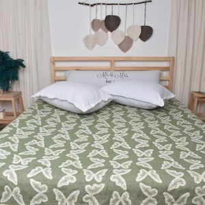 Large Towel, Picnic Blanket, Dark Green Bedspread, Butterfly Bedspread, Patterned Throw, Animal Throw, Print Bedcover, 79x95 Inches Blanket