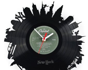 Wall clock - vinyl record - reuse - clock - recycling - sustainable design - wall decoration- New York