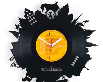 Wall clock - vinyl record - reuse - original design - recycling - sustainable design - wall decoration- Stockholm