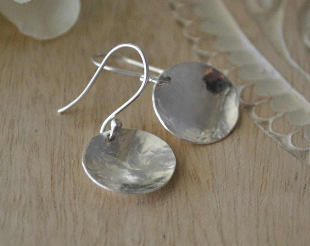Piccolo Martellato Disco Goccia Orecchini Argento Sterling 925