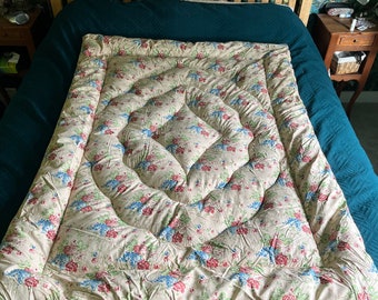 Vintage paisley style eiderdown  bed cover