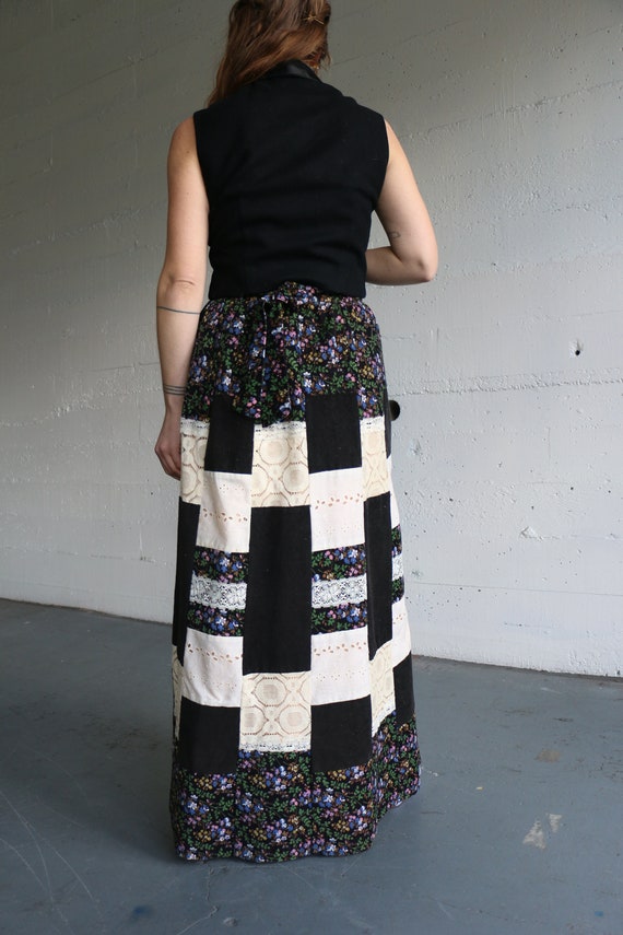 1970's Patchwork Wrap Skirt floral Corduroy and L… - image 6