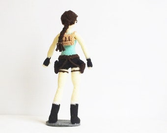 Make to order : Lara Croft from Tomb Raider Amigurumi doll