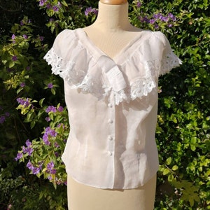 Vintage camisole, organdy blouse, antique corset cove camisole, white organdy blouse, embroidered top, antique French camisole, summer top