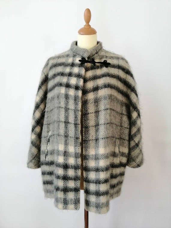 Woolen cape, vintage 70s poncho, mohair wool, bei… - image 7