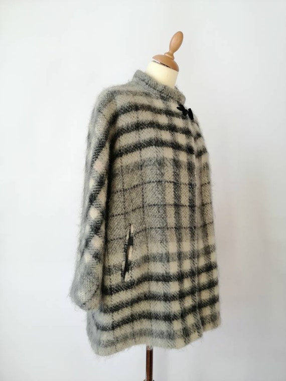 Woolen cape, vintage 70s poncho, mohair wool, bei… - image 5