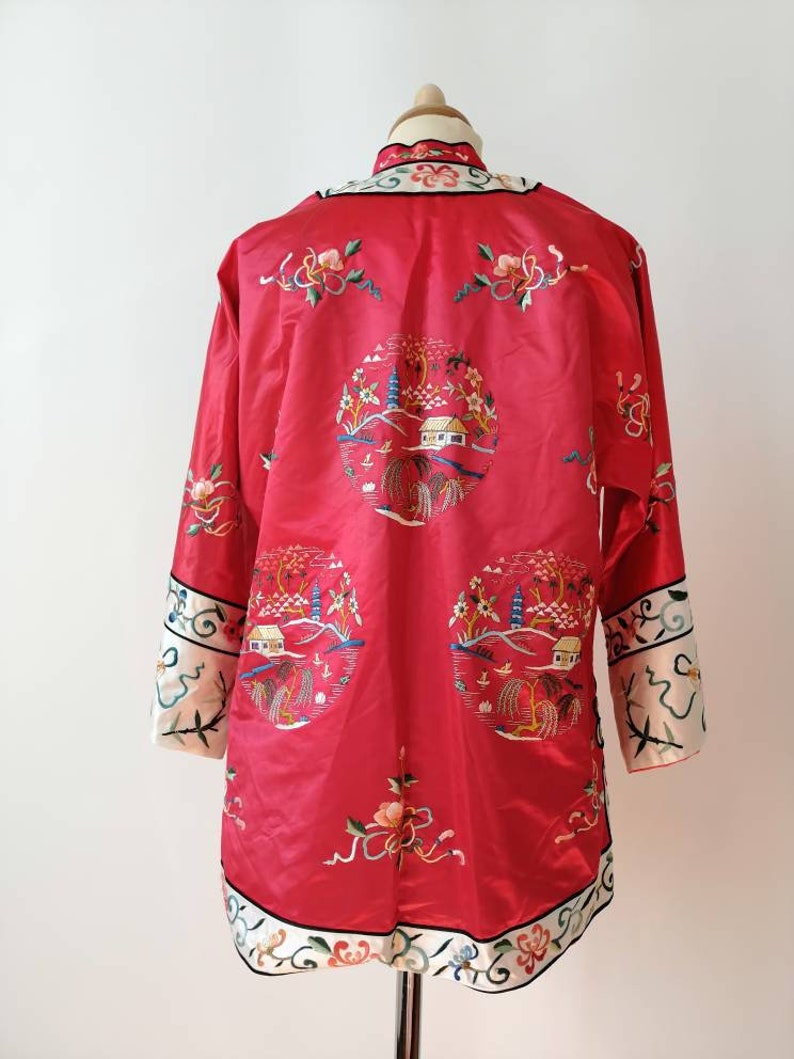 Kimono, red kimono, silk embroidered kimono, short kimono, Chinese kimono, silk jacket, frog closure, rubin red, embroidered sleeve, size M image 6