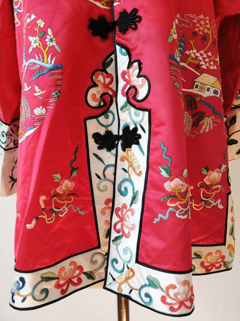 Kimono, red kimono, silk embroidered kimono, short kimono, Chinese kimono, silk jacket, frog closure, rubin red, embroidered sleeve, size M image 8