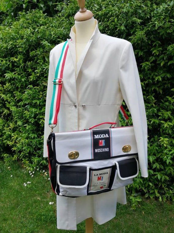 Vintage Moschino messenger bag, Italian flag prin… - image 4