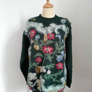 Vintage embroidered sweater, 80s green jumper, floral embroidered sweater, wool jumper, oversize jumper, 80s vintage jumper, knitwear jumper