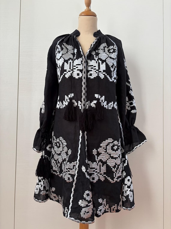 Fendi, Fendi dress, kaftan dress, short floral dress, black, silver flowers, wide sleeve, damask motif, cocktail dress, Fendi, size M, asymmetrical